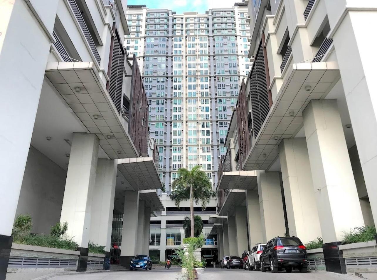 Cozy 2Br 2Bath San Lorenzo Place Netflix 4Km Naia Apartment Manila Exterior photo